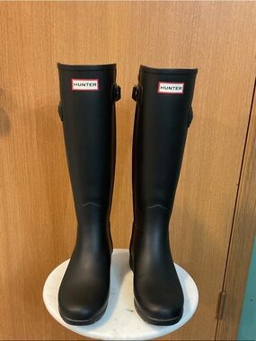 Hunter Matte Black Knee-High Rain Boots
